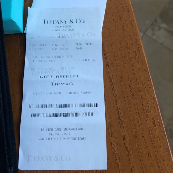 Tiffany & Co Infinity Necklace (SOLD OUT) - Picture 5 of 8